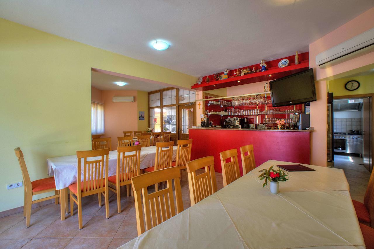 Villa D&I Vodice Eksteriør billede